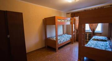 Фото номера Двухъярусная кровать в общем номере для мужчин Гостиница Like Hostel г. Южно-Сахалинск 3