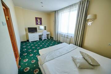 Фото номера Апартаменты с 1 спальней Гостиница Imperial Palace Hotel г. Южно-Сахалинск 4
